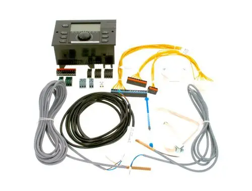 Bosch Ersatzset mit Steuergerät, Kabeln, Steckern und Verbindungselementen für elektrische Installationen, geeignet für den Einsatz in verschiedenen Anwendungen.